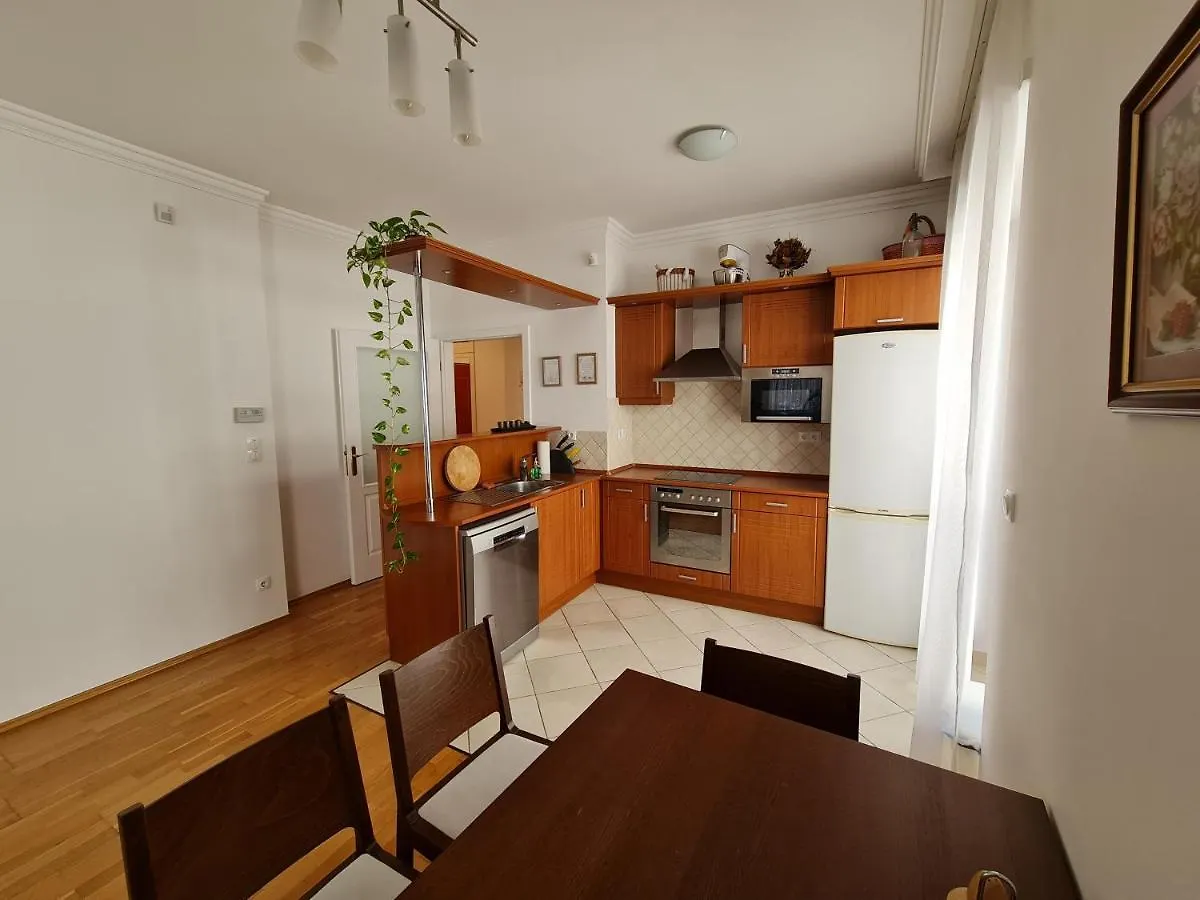 Apartment Harmonic Home By The Buda Castle Budapest