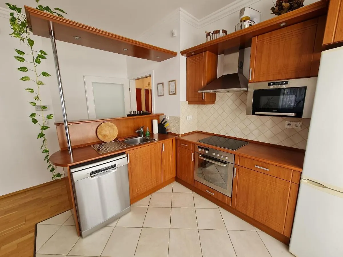 Harmonic Home By The Buda Castle Budapest